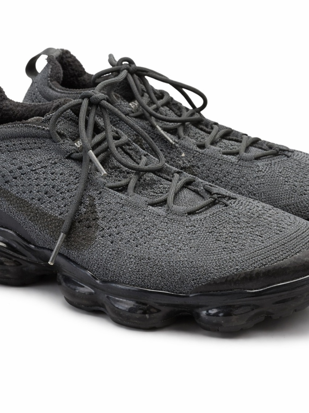 Nike Men's Black and Dark Gray VaporMax Flyknit Athletic Shoes